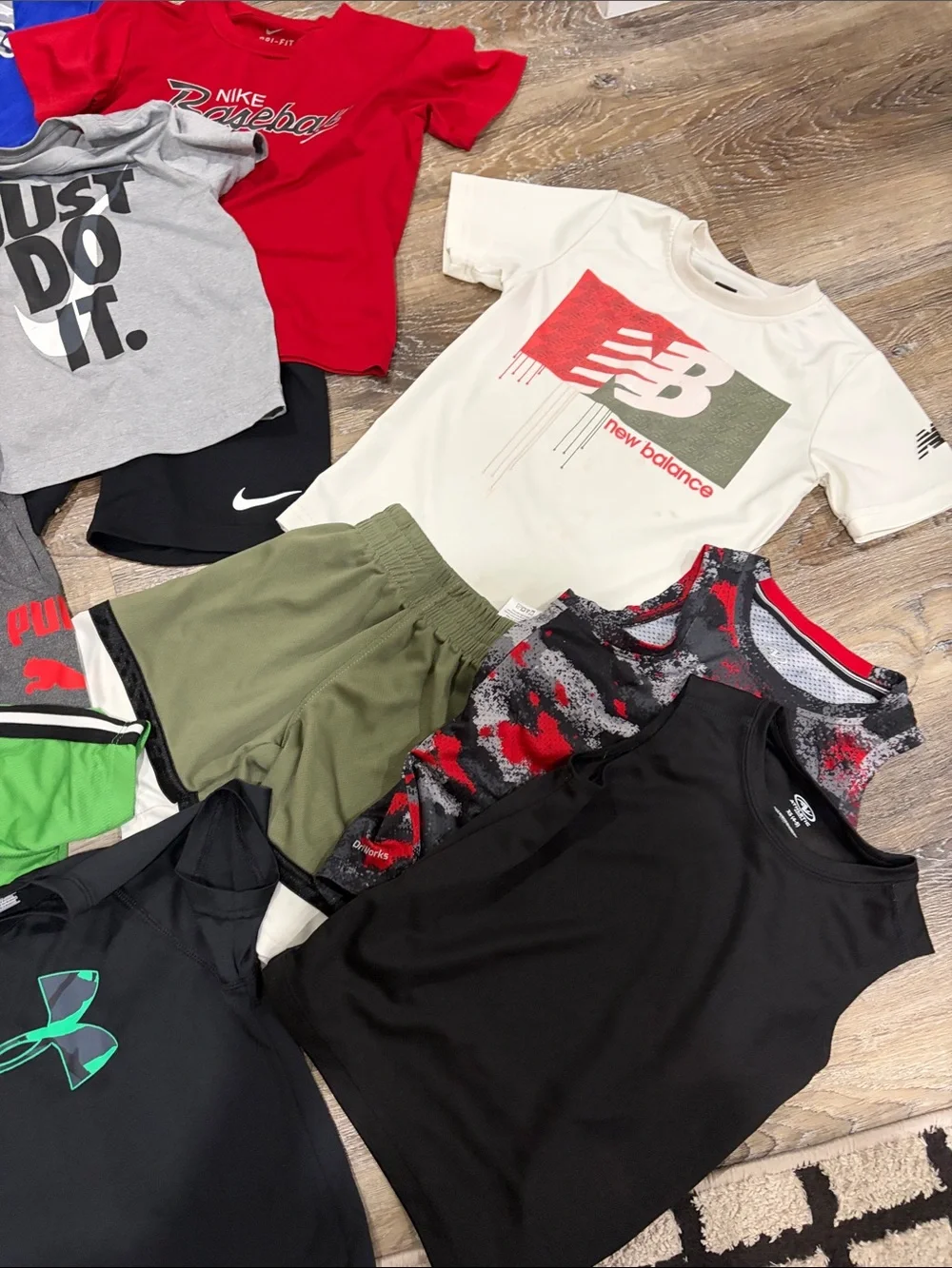 Nike/Adidas/under Armour/and more LOT - Picture 5 of 7
